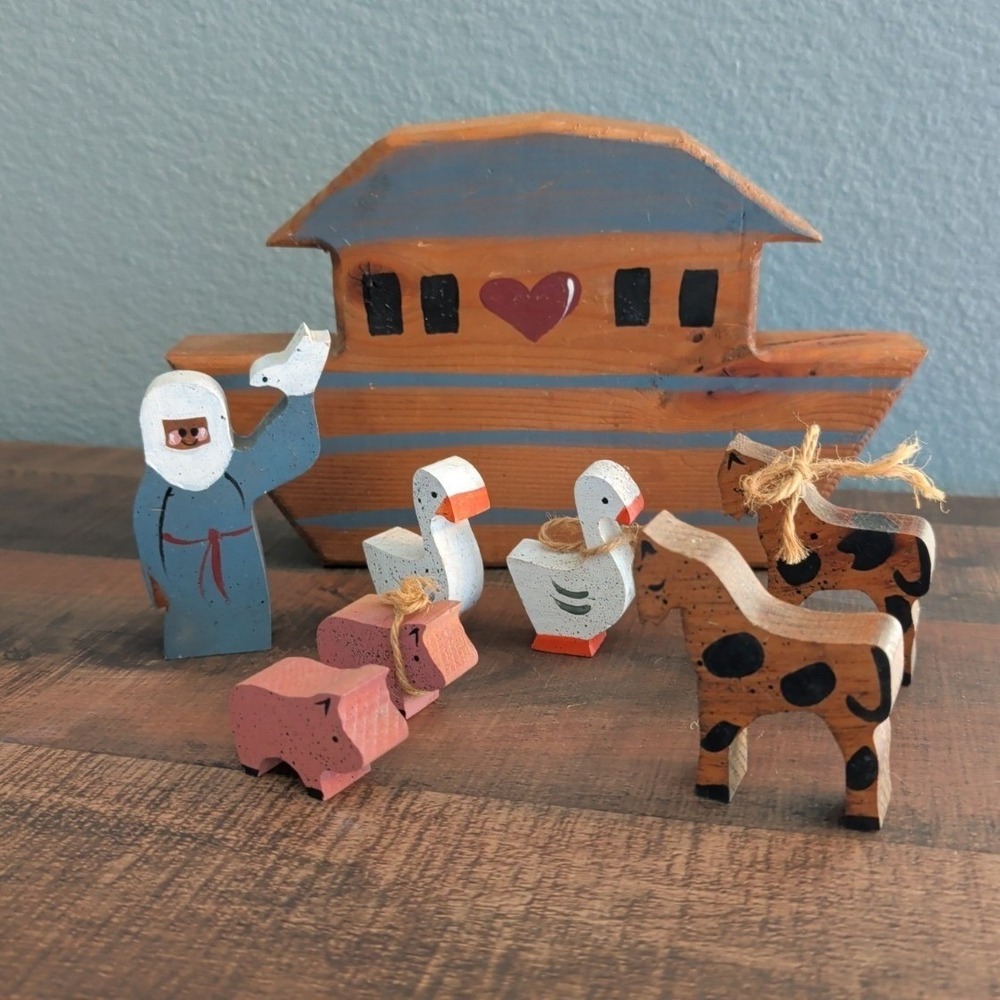 Vintage Wooden Noahs Ark Figures Primitive Folk Art Decor Set Replacement Craft